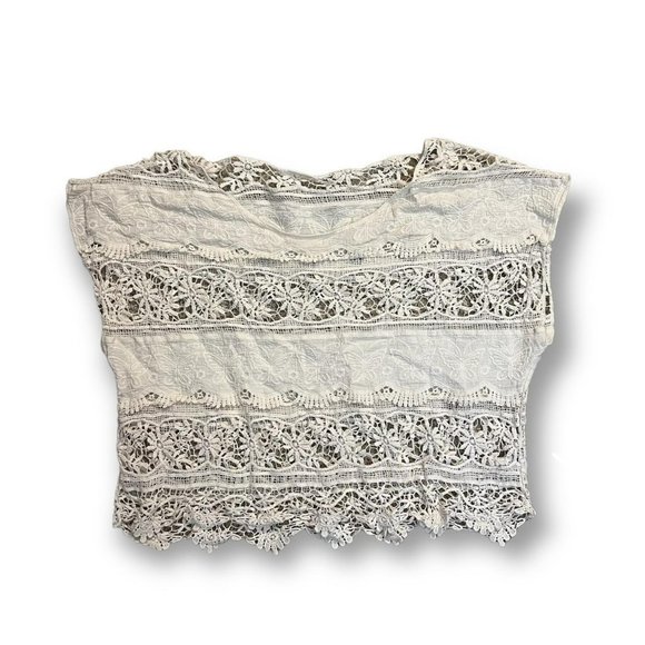 Lace crop top - Picture 1 of 3
